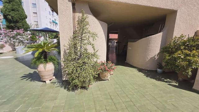 4 quarto Moradia para venda em Gandia com garagem - 749 900 € (Ref: 9961816)