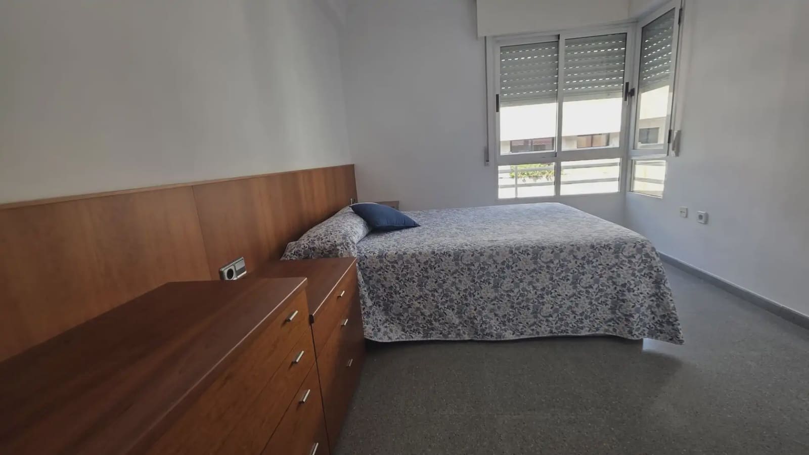 2 bedroom Flat for sale in Gandia - € 229,000 (Ref: 9972321)