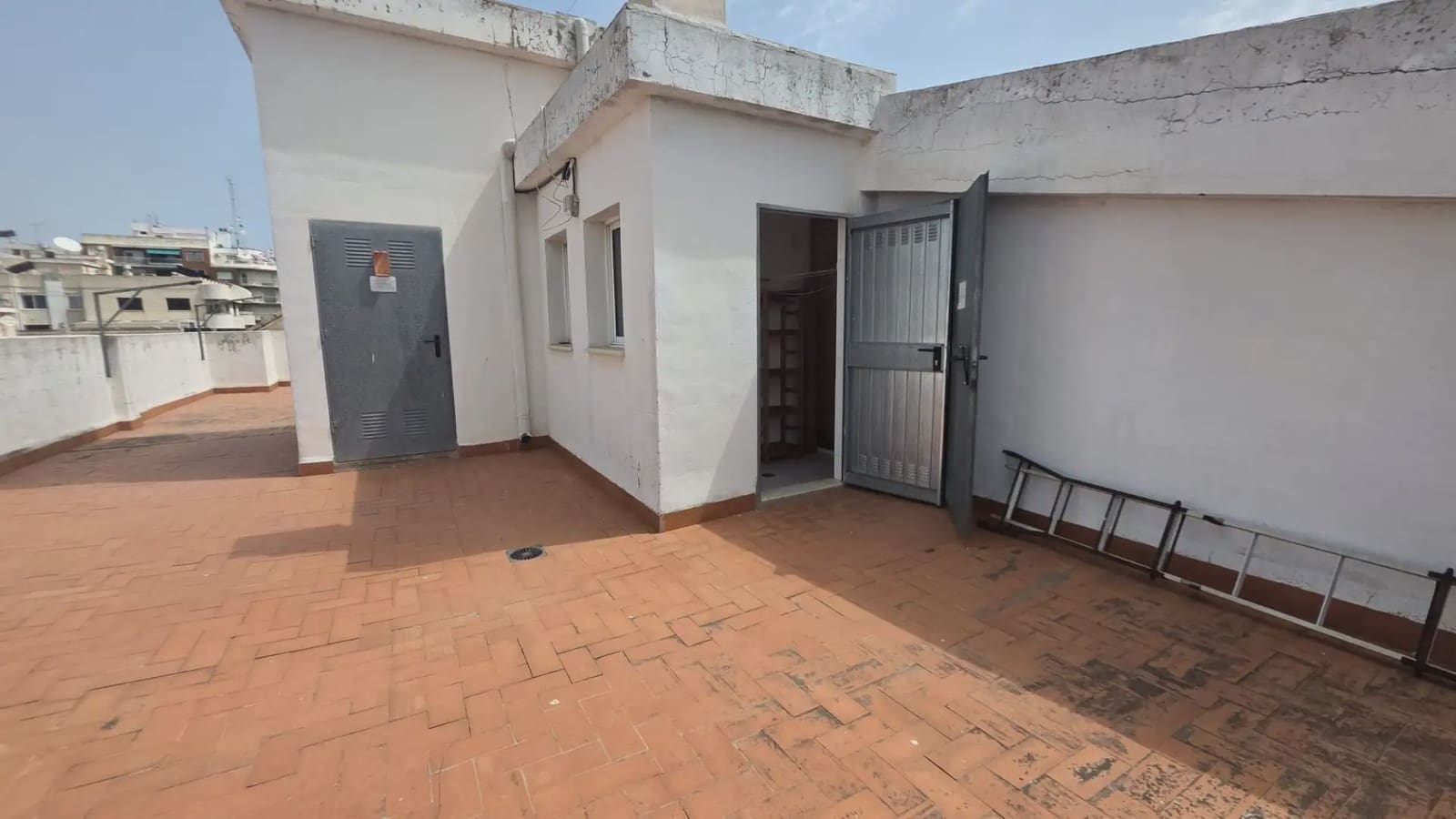 2 bedroom Flat for sale in Gandia - € 229,000 (Ref: 9972321)