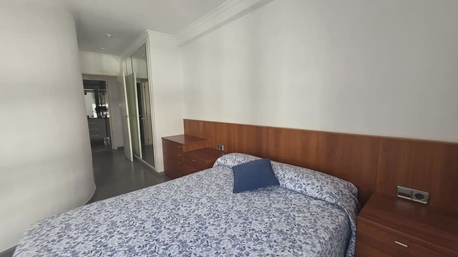 2 bedroom Flat for sale in Gandia - € 229,000 (Ref: 9972321)