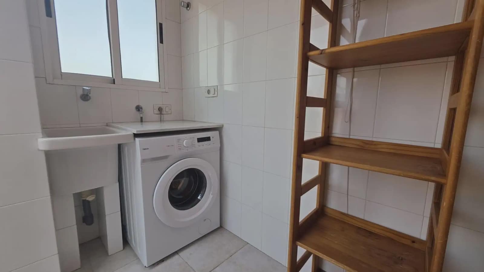 2 bedroom Flat for sale in Gandia - € 229,000 (Ref: 9972321)