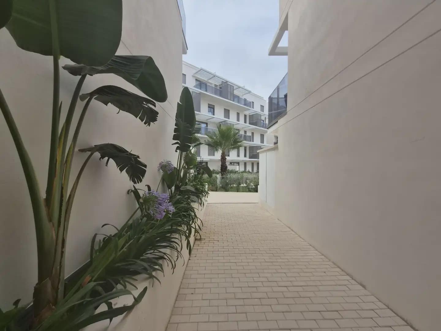 2 bedroom Flat for sale in Denia with pool - € 383,000 (Ref: 9977820)