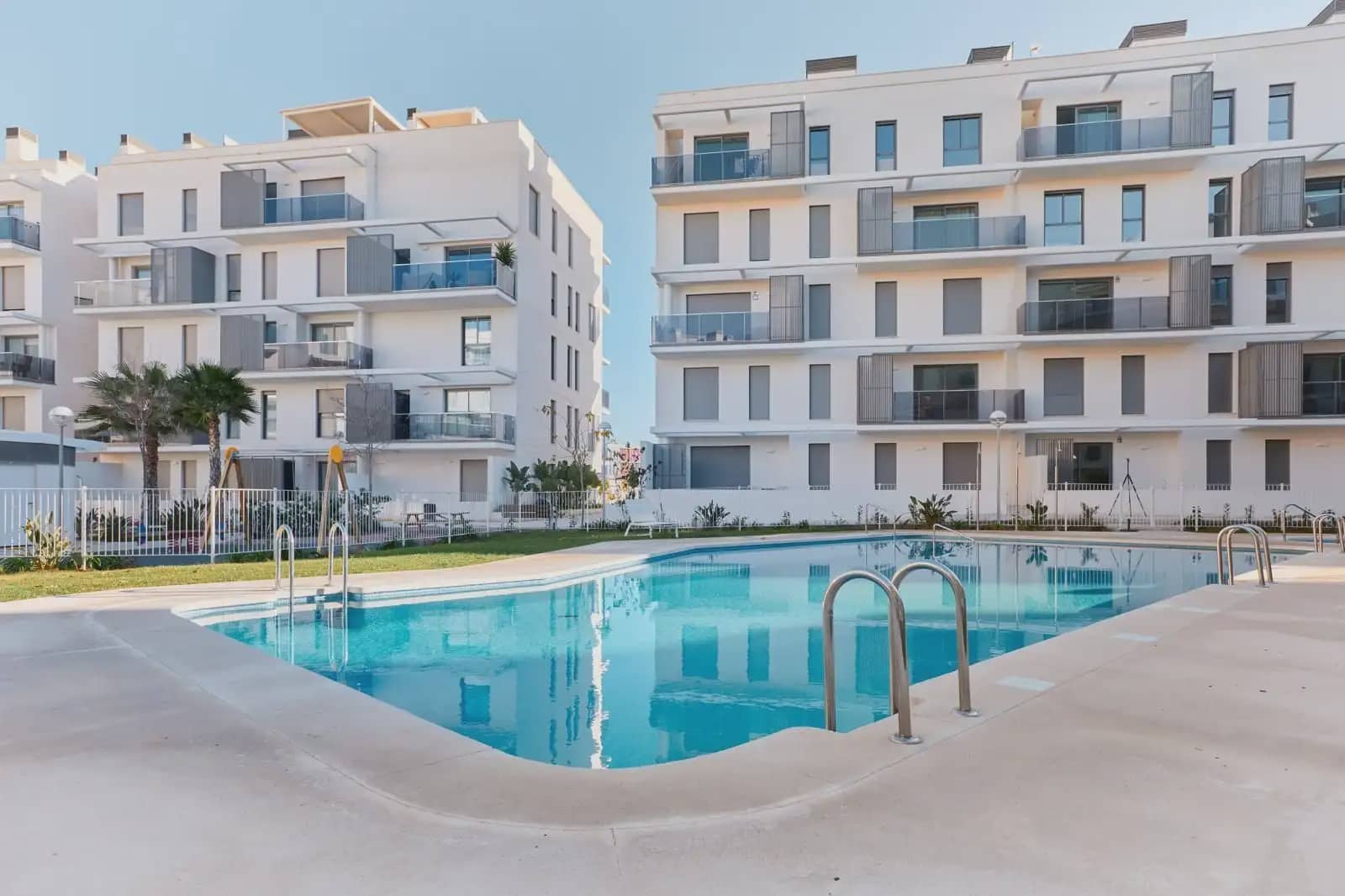 2 bedroom Flat for sale in Denia with pool - € 383,000 (Ref: 9977820)