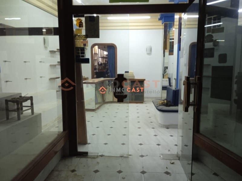 Kaupallinen myytävänä paikassa Ontinyent - 120 000 € (Ref: 9634825)