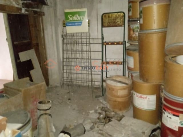 4 sovrum Hus till salu i Ontinyent - 60 000 € (Ref: 9634834)