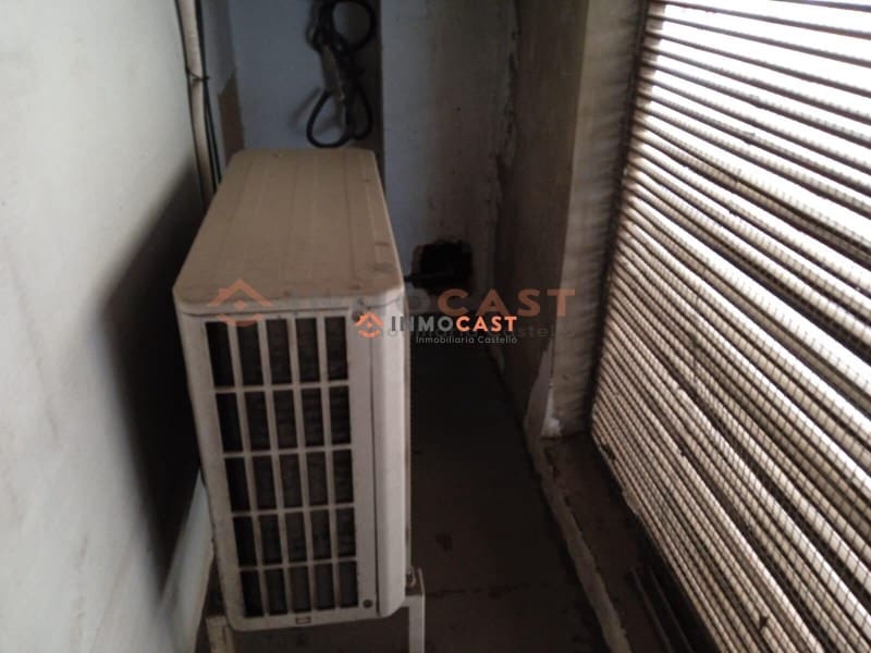 Kommersiell till salu i L'Olleria - 175 000 € (Ref: 9634835)