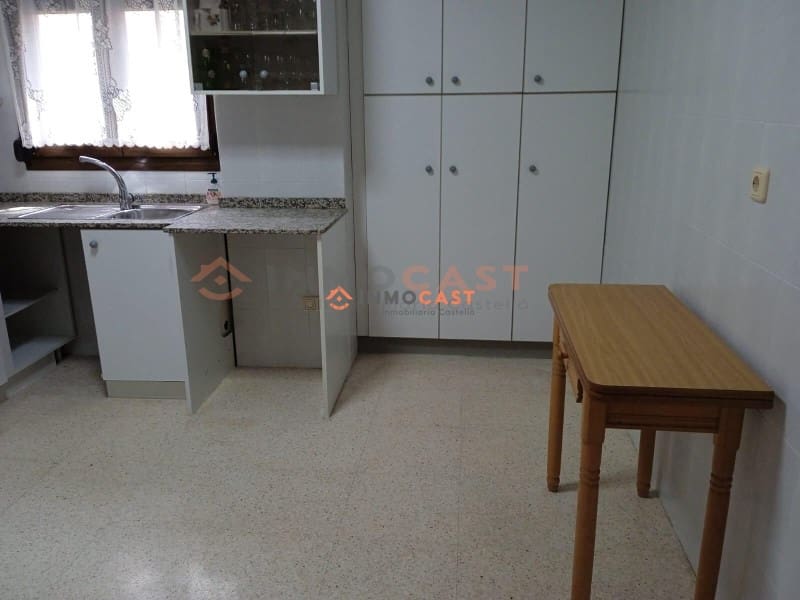 4 sovrum Lägenhet till salu i Ontinyent - 140 000 € (Ref: 9634836)