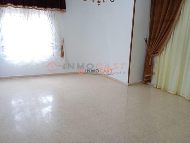 4 sovrum Lägenhet till salu i Ontinyent - 140 000 € (Ref: 9634836)