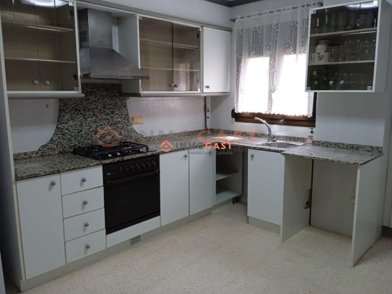 4 sovrum Lägenhet till salu i Ontinyent - 140 000 € (Ref: 9634836)