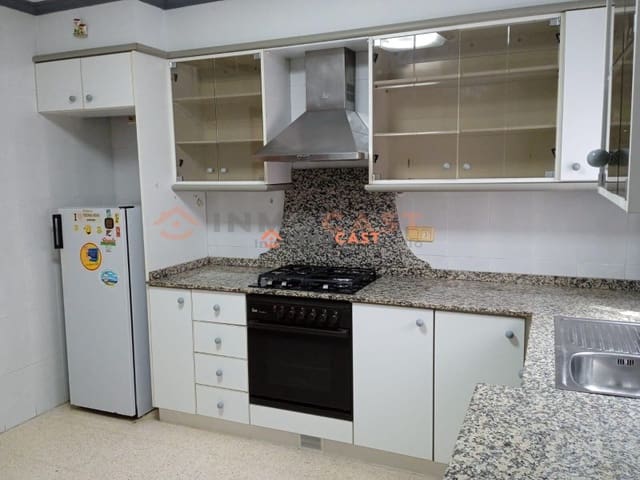 4 sovrum Lägenhet till salu i Ontinyent - 140 000 € (Ref: 9634836)