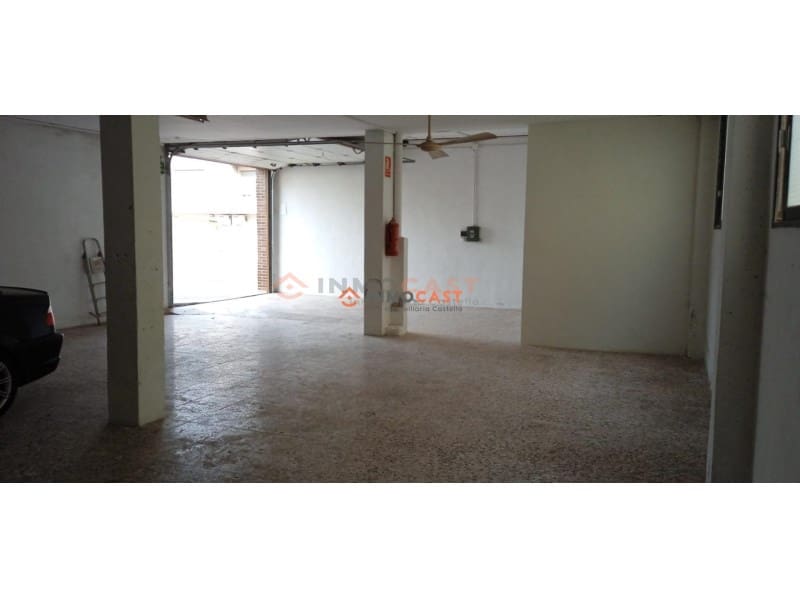 Kaupallinen myytävänä paikassa Aielo de Malferit - 88 000 € (Ref: 9634838)