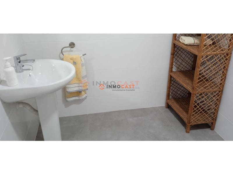 Kaupallinen myytävänä paikassa Aielo de Malferit - 88 000 € (Ref: 9634838)