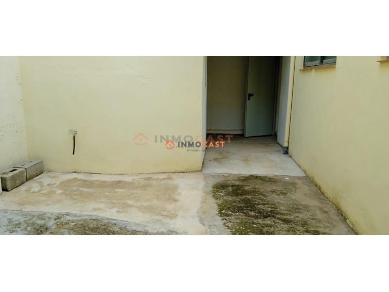 Kaupallinen myytävänä paikassa Aielo de Malferit - 88 000 € (Ref: 9634838)