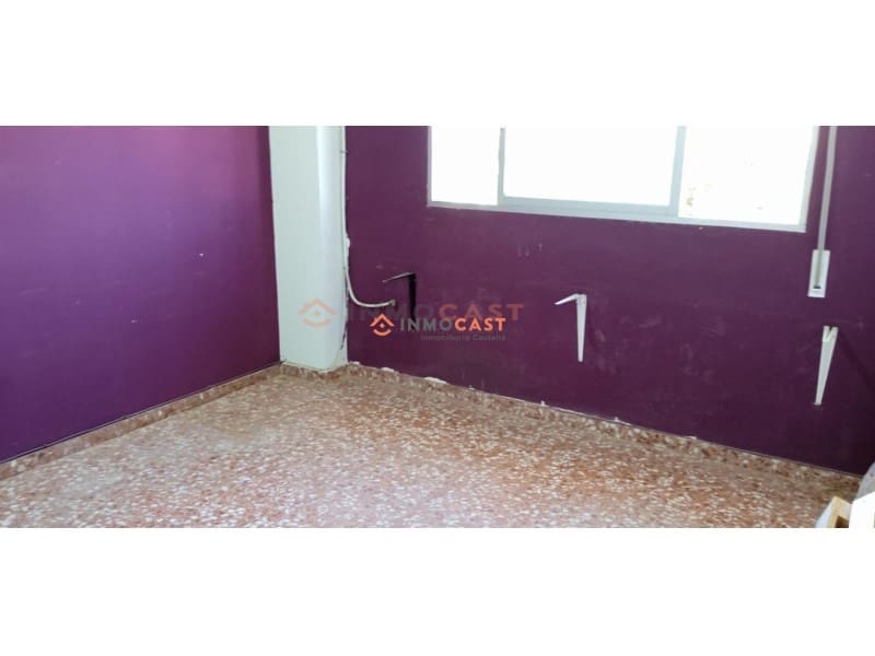 Commercial for sale in L'Olleria - € 109,000 (Ref: 9634839)