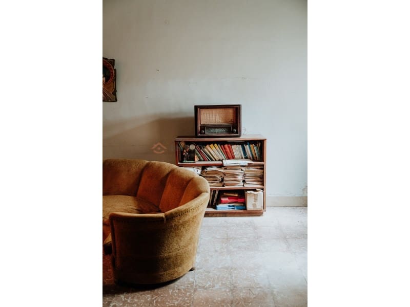 10 bedroom Villa for sale in Canals with pool - € 460,000 (Ref: 9634846)