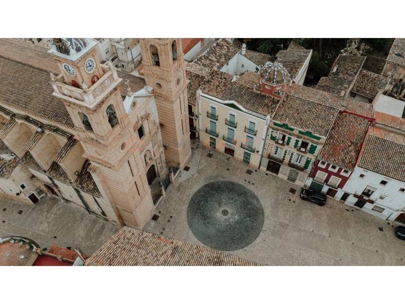 10 bedroom Villa for sale in Canals with pool - € 460,000 (Ref: 9634846)