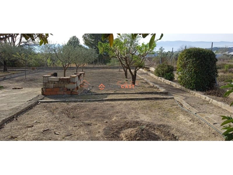 2 soveværelse Finca/Landehus til salg i L'Olleria - € 60.000 (Ref: 9634847)