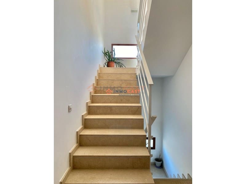 3 soverom Hus til salgs i Alfarrasi med garasje - € 370 000 (Ref: 9634848)