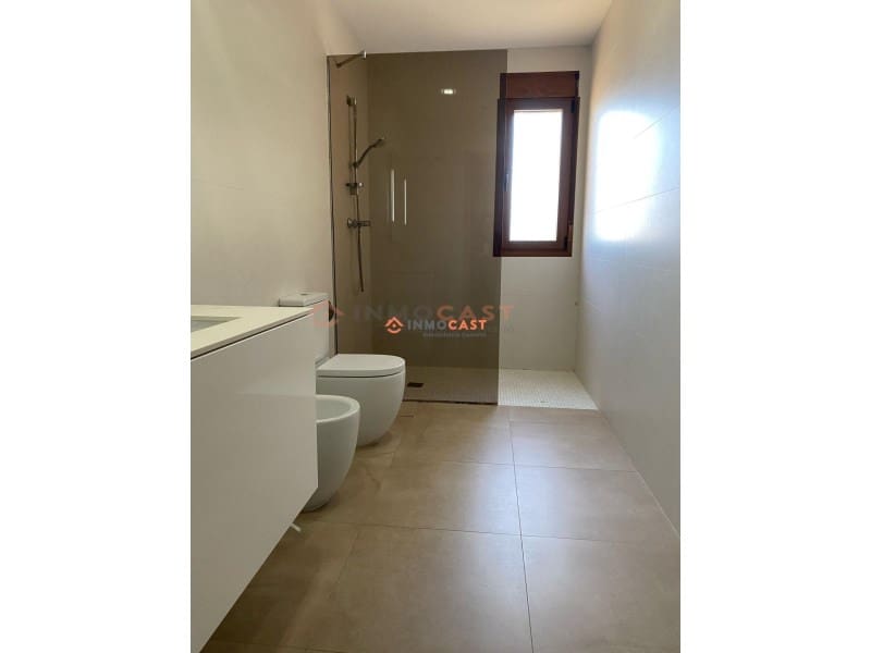 3 soverom Hus til salgs i Alfarrasi med garasje - € 370 000 (Ref: 9634848)