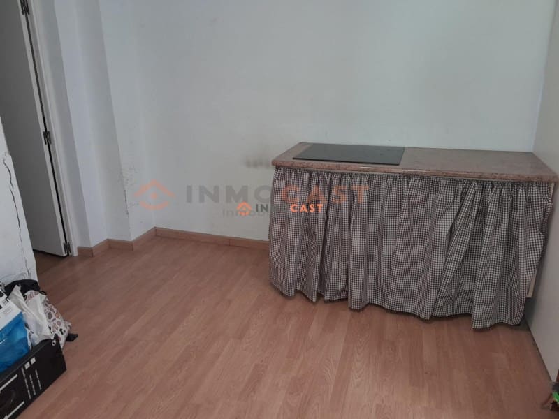 2 bedroom Commercial for sale in Ontinyent - € 69,000 (Ref: 9634850)