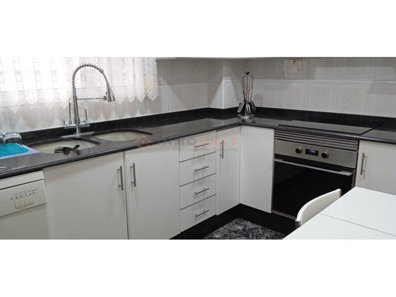 5 quarto Casa em Banda para venda em Aielo de Malferit - 175 000 € (Ref: 9634851)