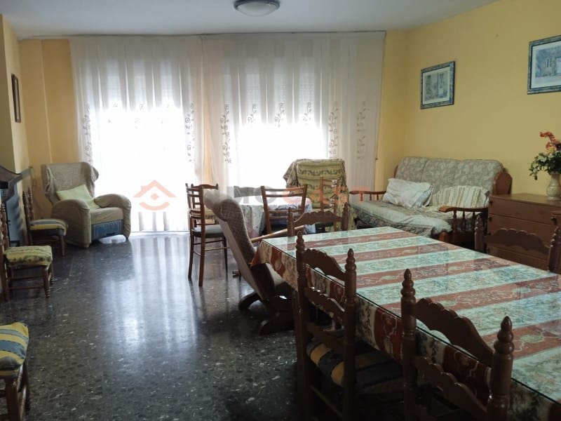 Casa de 4 habitaciones en Palomar en venta con garaje - 160.000 € (Ref: 9634855)