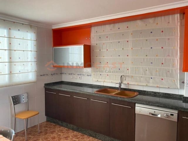 3 chambre Maison de Ville à vendre à L'Olleria avec garage - 205 000 € (Ref: 9634856)