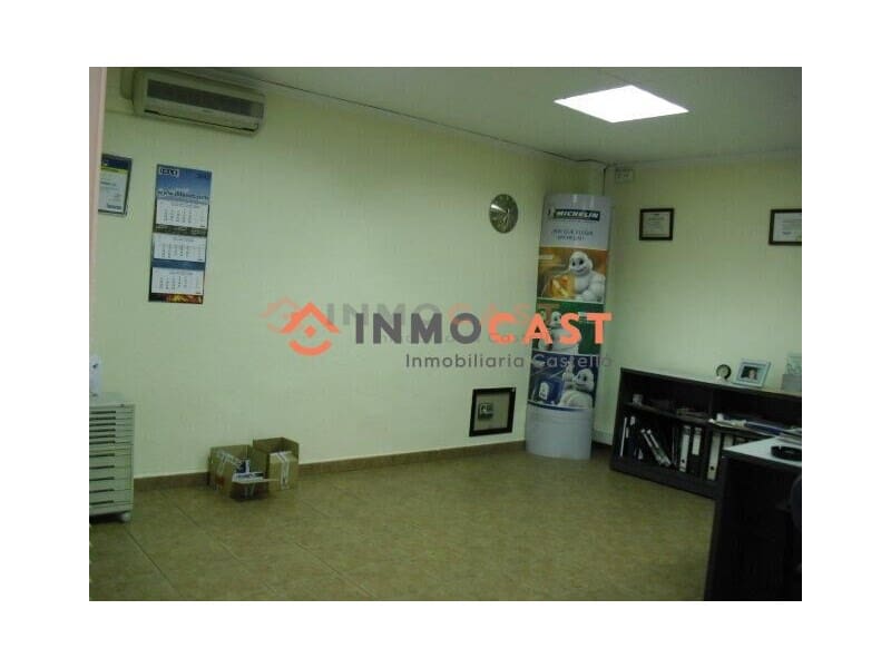 Kommersiell till salu i L'Olleria - 130 000 € (Ref: 9634857)