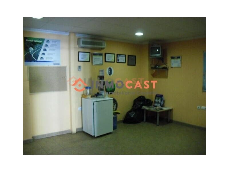 Kommersiell till salu i L'Olleria - 130 000 € (Ref: 9634857)