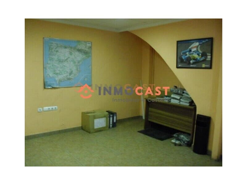 Kommersiell till salu i L'Olleria - 130 000 € (Ref: 9634857)