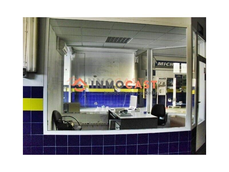 Kommersiell till salu i L'Olleria - 130 000 € (Ref: 9634857)