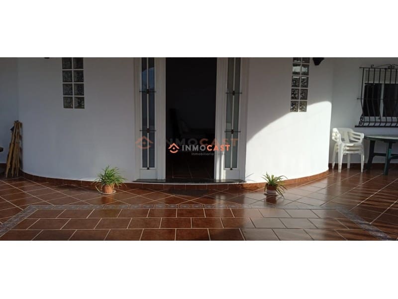 4 makuuhuone Huvila myytävänä paikassa Llutxent mukana uima-altaan 
autotalli - 205 000 € (Ref: 9634864)