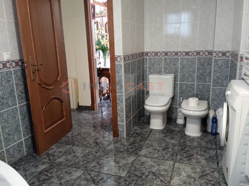 6 slaapkamer Villa te koop in Beniganim met zwembad garage - € 300.000 (Ref: 9634866)