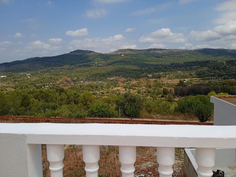 6 slaapkamer Villa te koop in Beniganim met zwembad garage - € 300.000 (Ref: 9634866)