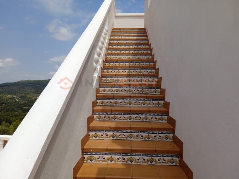 6 slaapkamer Villa te koop in Beniganim met zwembad garage - € 300.000 (Ref: 9634866)