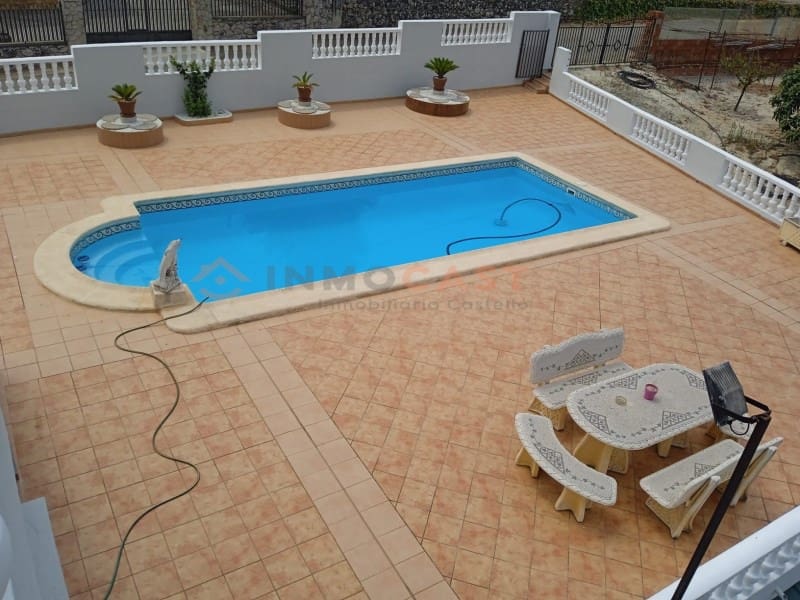 6 slaapkamer Villa te koop in Beniganim met zwembad garage - € 300.000 (Ref: 9634866)