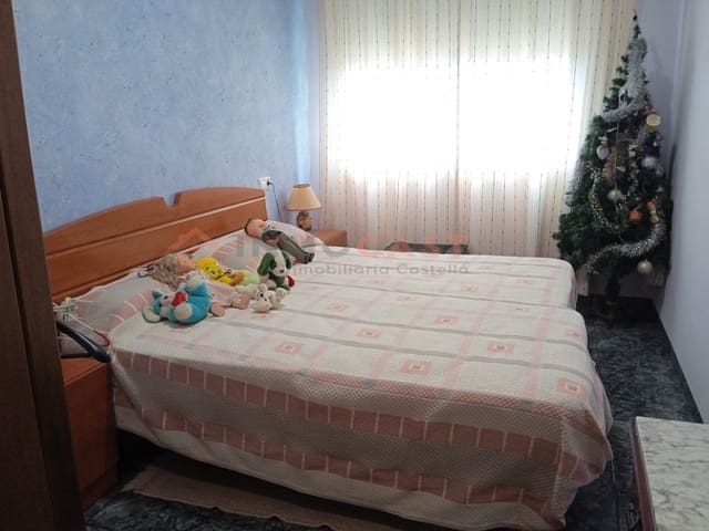 6 slaapkamer Villa te koop in Benigánim met zwembad garage - € 300.000 (Ref: 9634866)