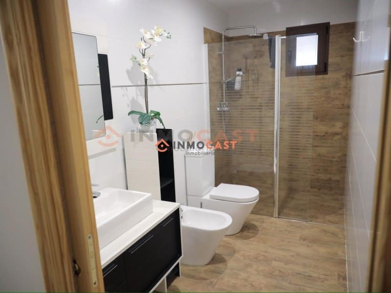 4 bedroom Villa for sale in L'Olleria with pool garage - € 300,000 (Ref: 9634874)