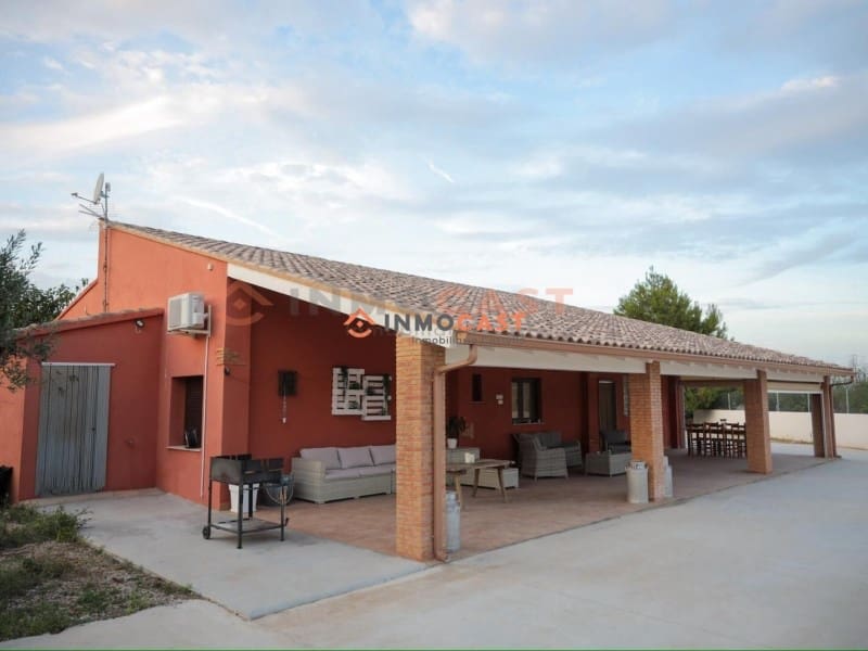 4 bedroom Villa for sale in L'Olleria with pool garage - € 300,000 (Ref: 9634874)