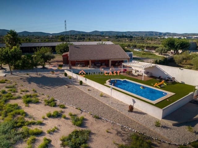 4 bedroom Villa for sale in L'Olleria with pool garage - € 300,000 (Ref: 9634874)