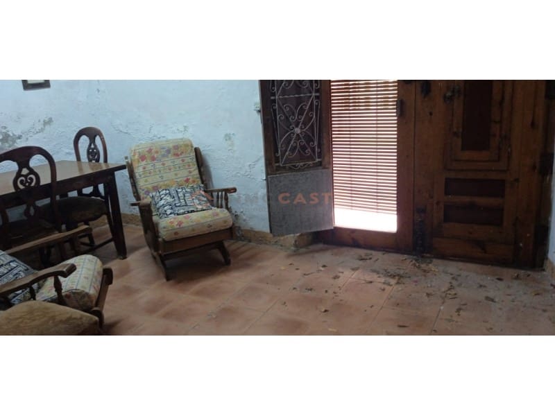 2 bedroom Townhouse for sale in Sempere - € 30,000 (Ref: 9634878)