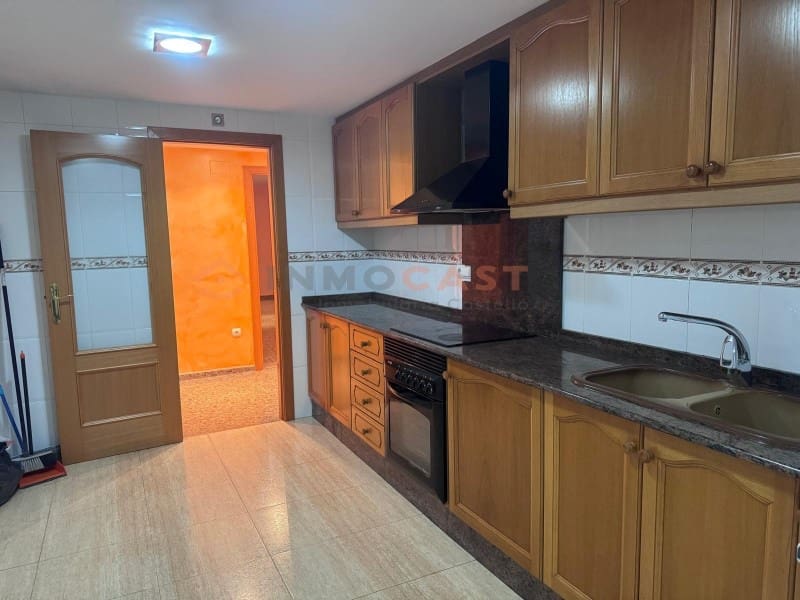 3 bedroom Flat for sale in L'Olleria - € 125,000 (Ref: 9634887)