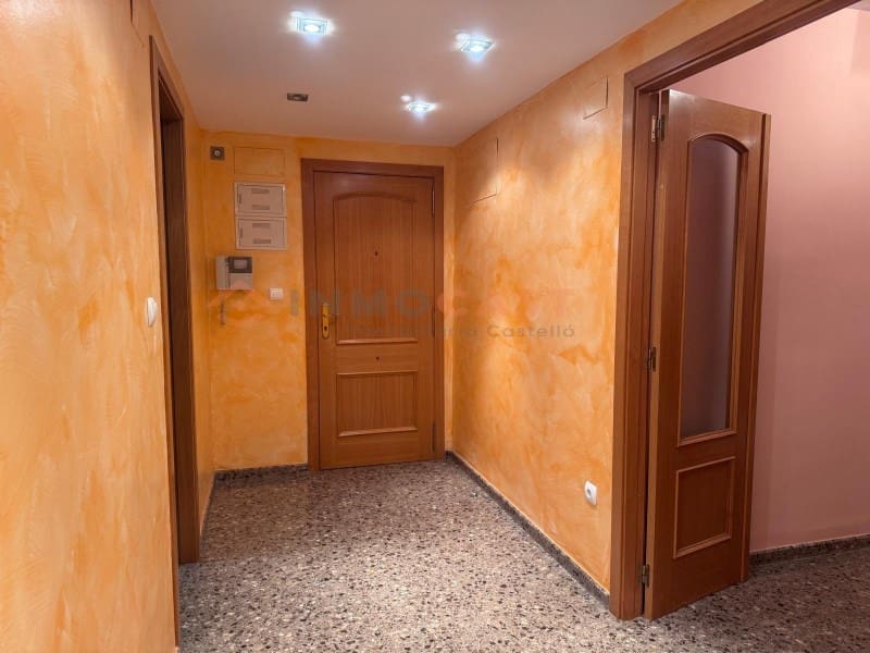 3 bedroom Flat for sale in L'Olleria - € 125,000 (Ref: 9634887)