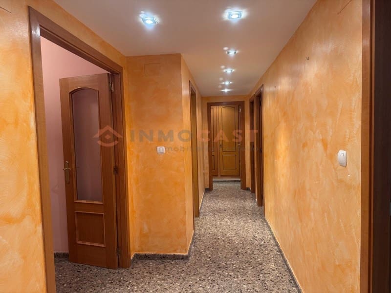 3 bedroom Flat for sale in L'Olleria - € 125,000 (Ref: 9634887)