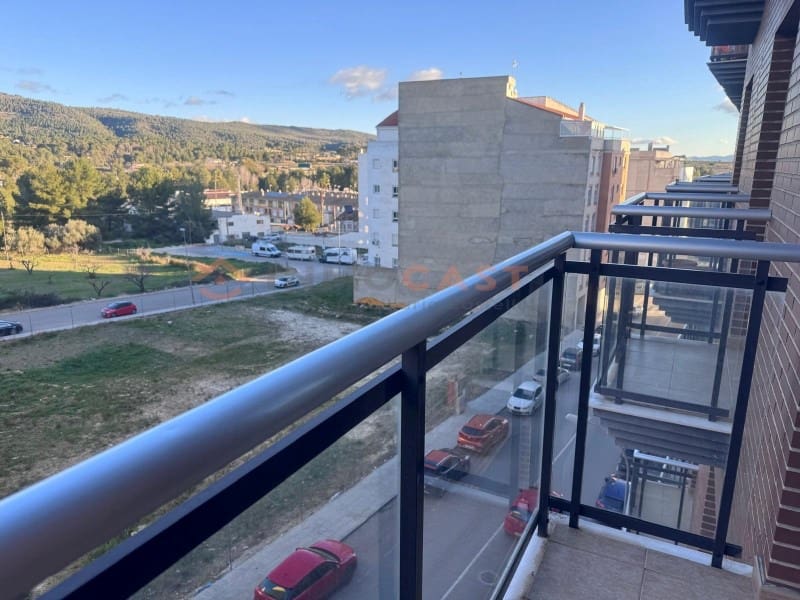 3 bedroom Flat for sale in L'Olleria - € 125,000 (Ref: 9634887)