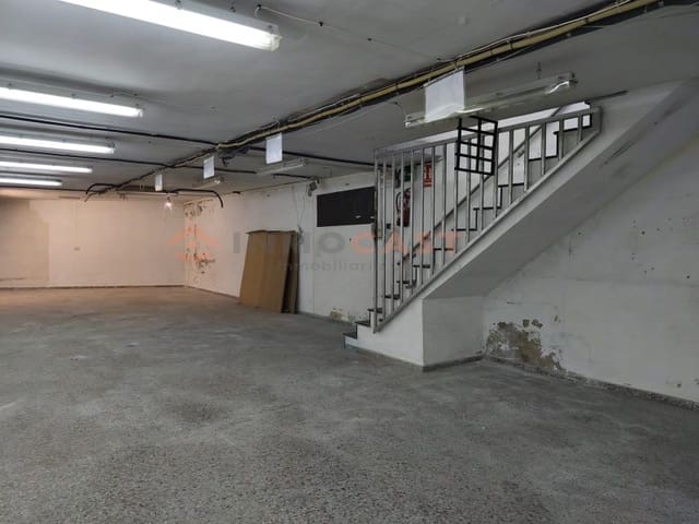 Commercieel te huur in L'Olleria - € 1.200 (Ref: 9634888)