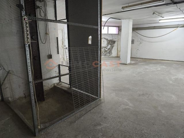 Commercieel te huur in L'Olleria - € 1.200 (Ref: 9634888)