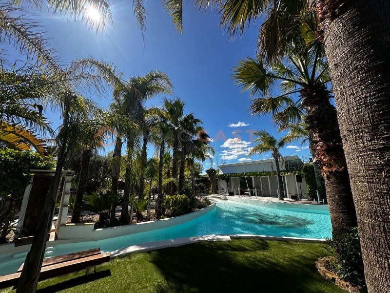 7 sovrum Villa till salu i Betera med pool garage - 990 000 € (Ref: 9634889)