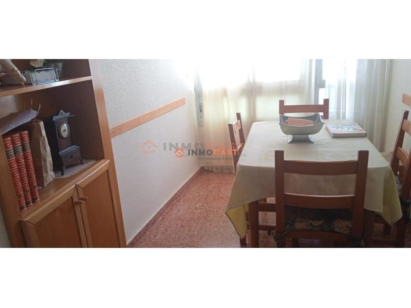 3 bedroom Flat for sale in L'Olleria - € 105,000 (Ref: 9634890)