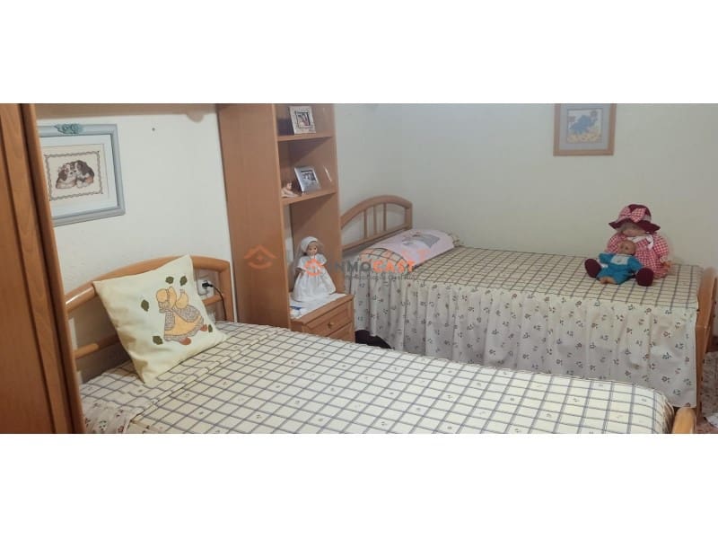 3 bedroom Flat for sale in L'Olleria - € 105,000 (Ref: 9634890)